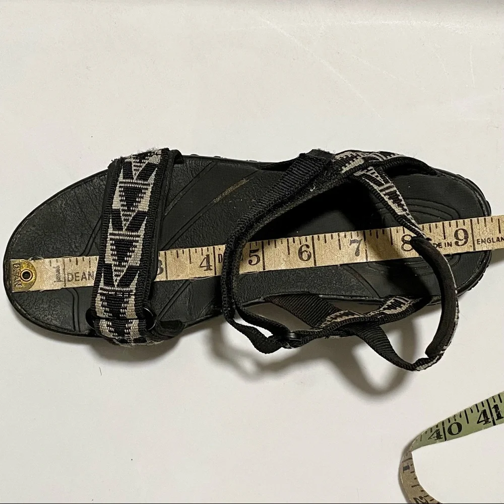 TEVA KIDS PUTIAN GRAY BLACK SANDALS YOUTH SIZE J4